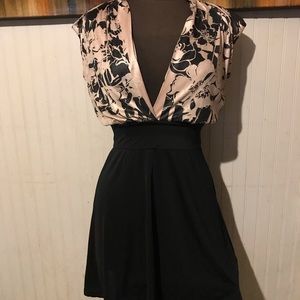 Medium mini dress NEW with tags so cute!!